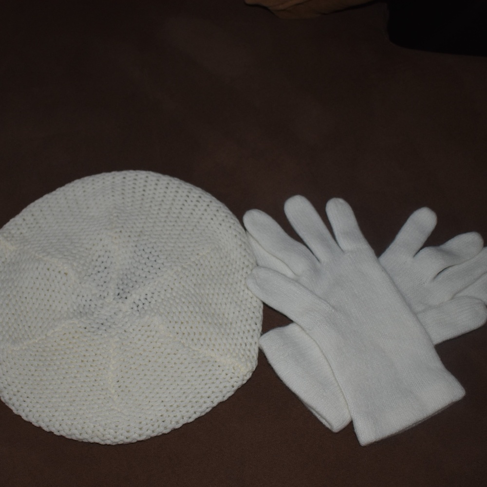 New York and Company Gloves and Hat